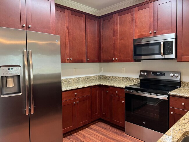 Foto del edificio - 3/2 Condo in Gated Community near Downtown...