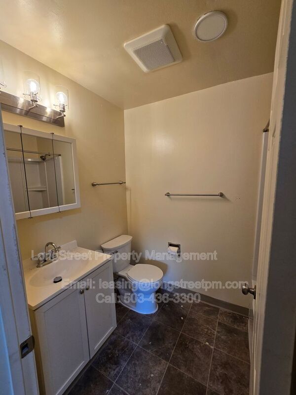Foto del edificio - 915 SW Adams Ave