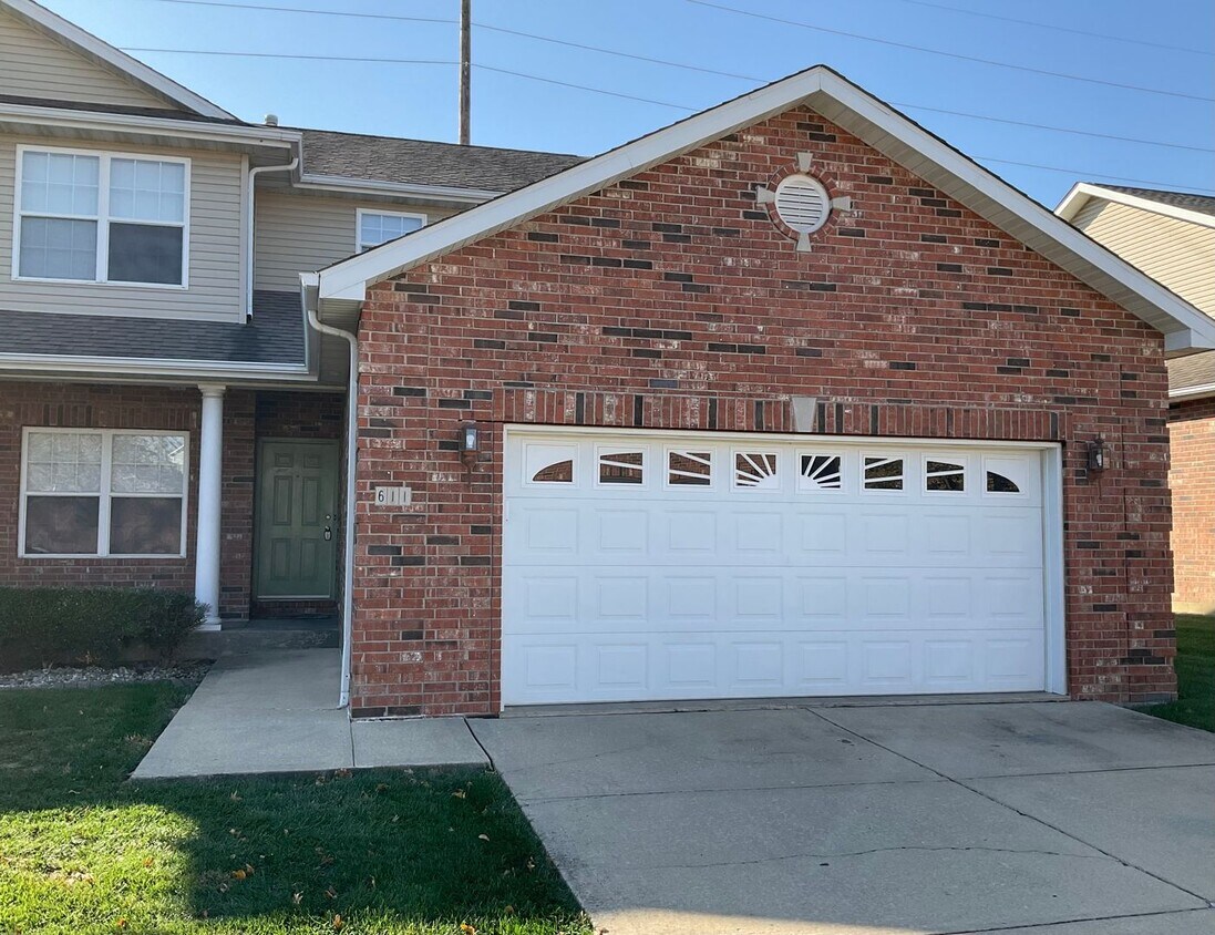 Primary Photo - 611 Titan Dr