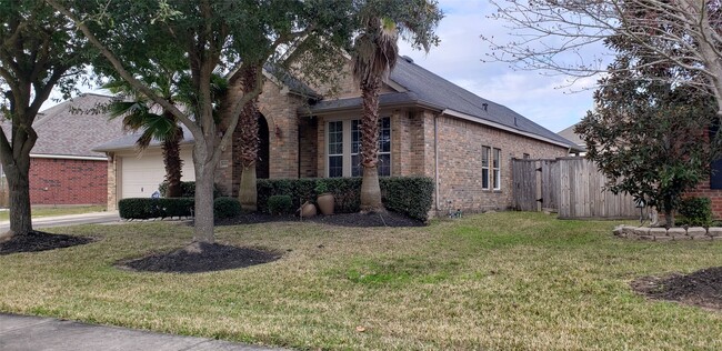 Foto del edificio - 16006 Wilmington Park Ln