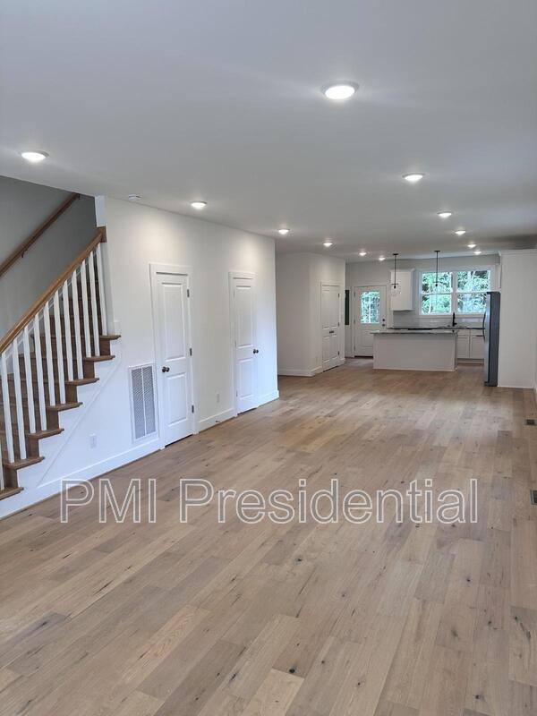 Foto del edificio - 424 E 15th St