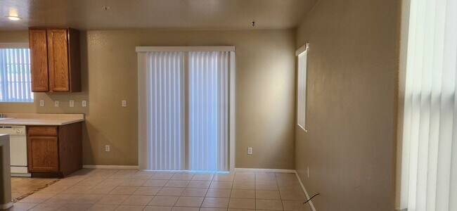 Foto del edificio - Condo in Gated Genevieve Court