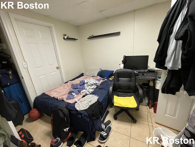 Building Photo - 43 Bay State Rd