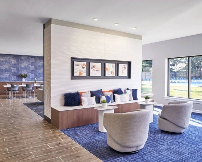 Resident Lounge - Village Square