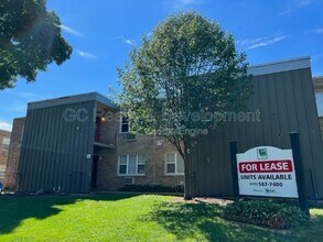 Building Photo - 265 Uteg St
