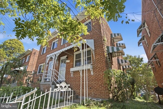 Building Photo - 4229 Fort Dupont Terrace SE