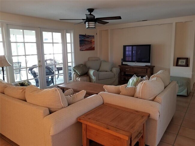 Building Photo - 2745 Cardwell Way