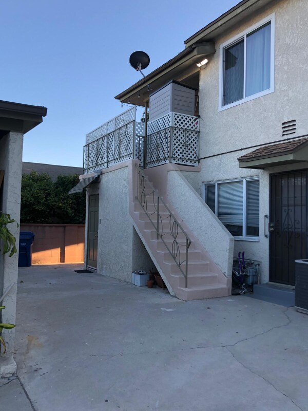 Foto principal - 5844 Autry Ave