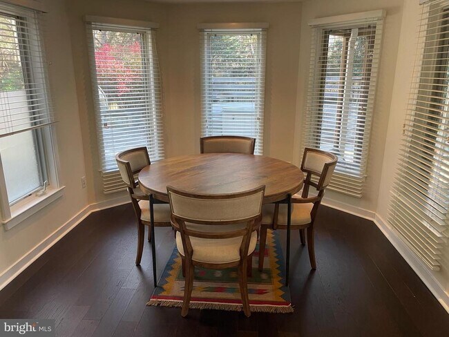 Foto del edificio - 11301 Water Pointe Cir