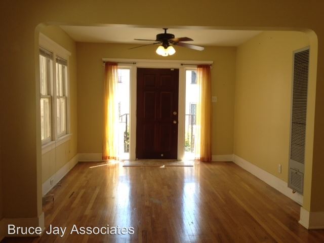 Building Photo - 977 Marview Ave