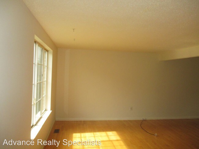 Building Photo - 7225 Cactus Rd