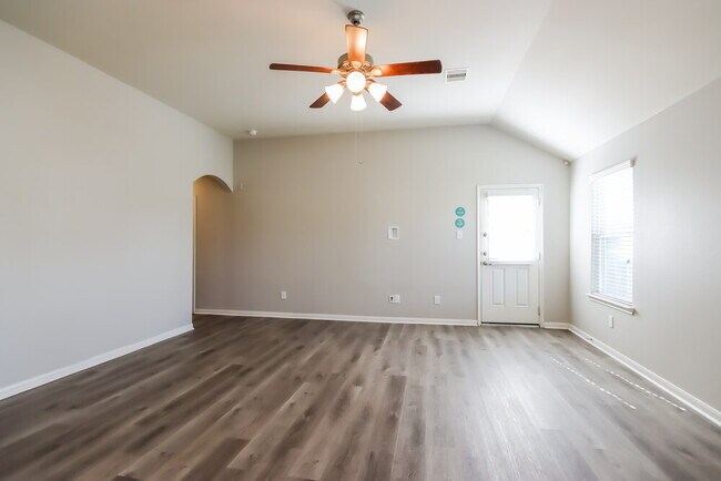 Foto del edificio - 1110 Shadow Glenn Dr