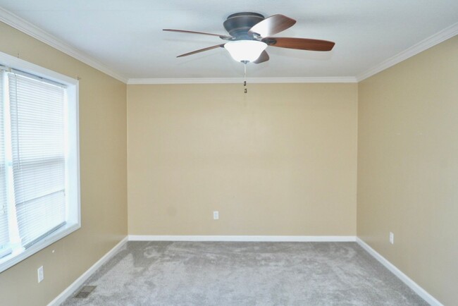 Building Photo - 3 Bedroom House Available Near Gordonsville