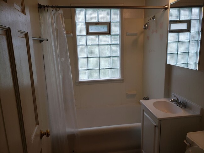 Building Photo - 2606 -2608 N 49th St. - Duplex