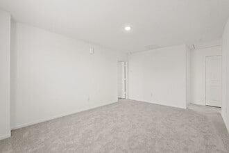 Building Photo - 26727 Feather Reed Dr