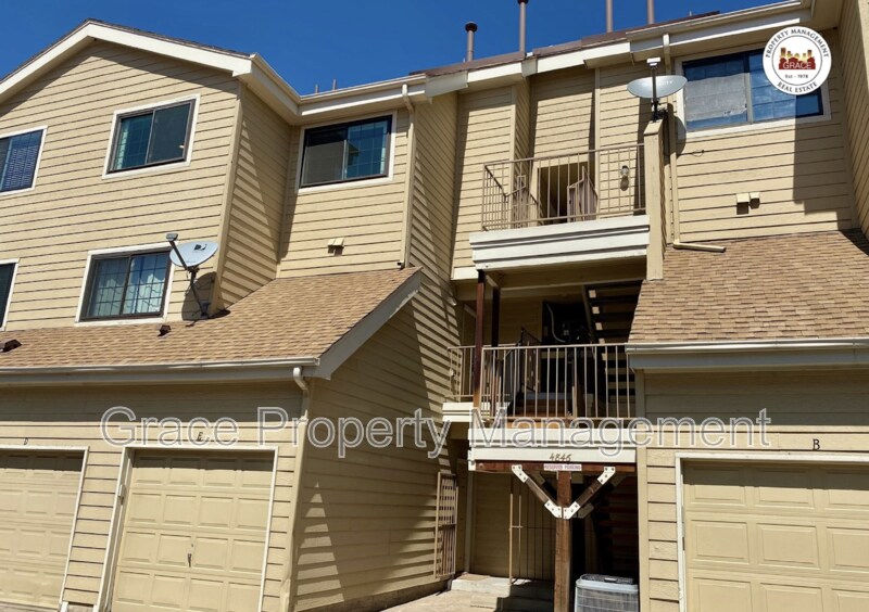 Primary Photo - 4846 E Kentucky Ave