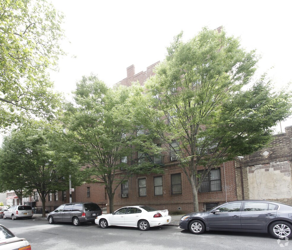Primary Photo - 2106 Union St