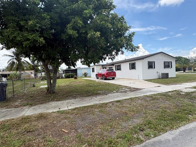 Building Photo - 3020 NW 212th St