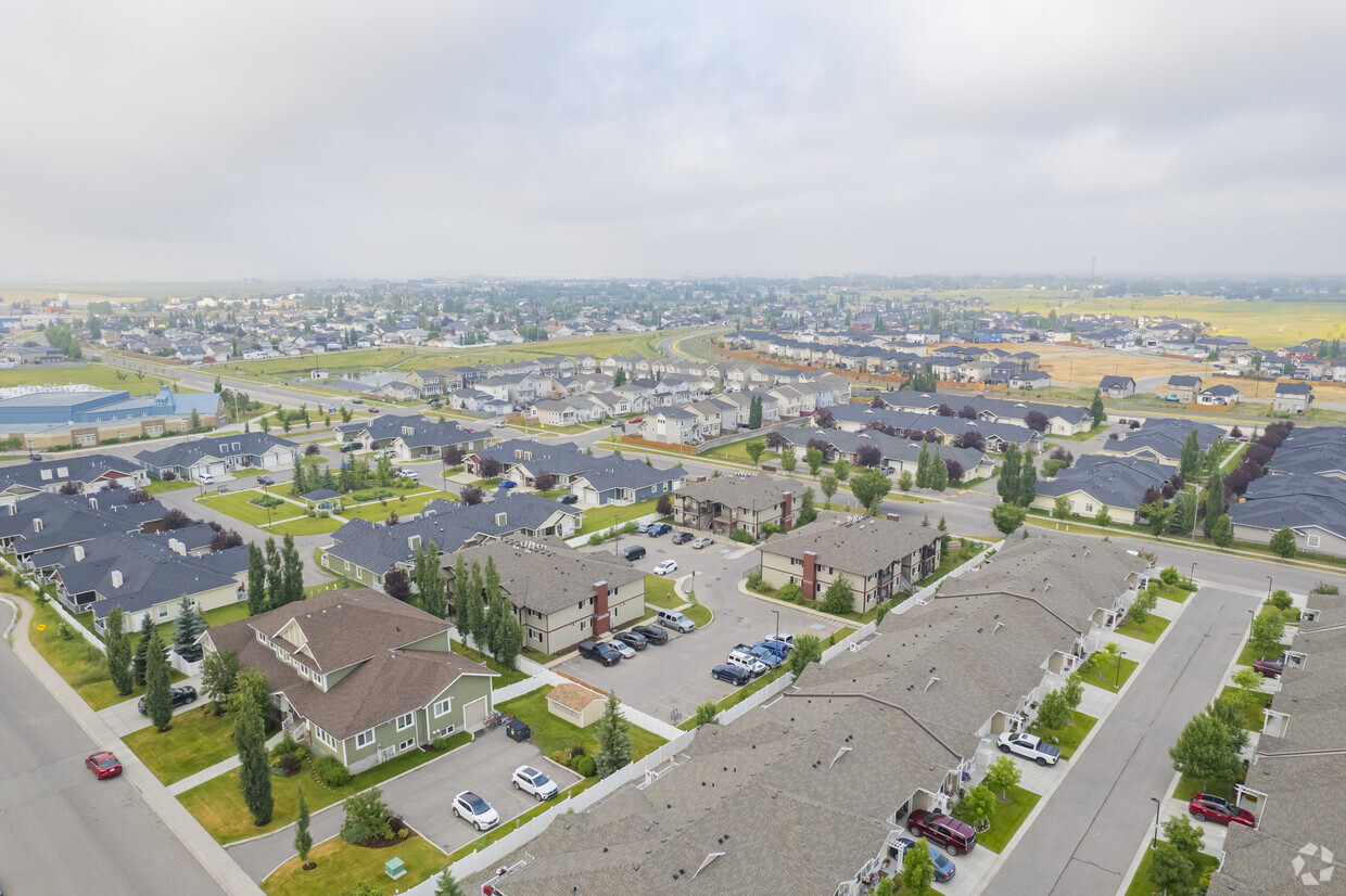 Aerial Photo - Mundy Park Apartments
