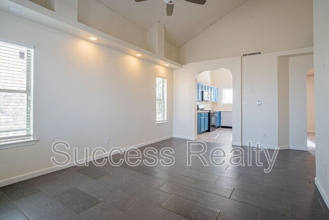 Building Photo - 7041 Falling Leaf Cir