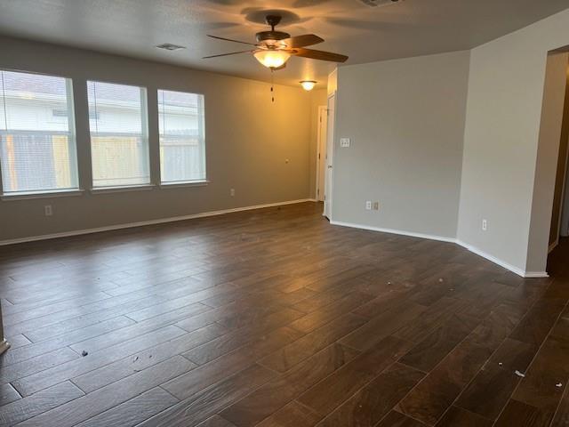 Building Photo - 331 Carriage Way