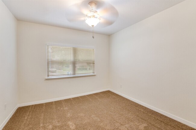 Foto del edificio - 8635 Ashcroft Ave