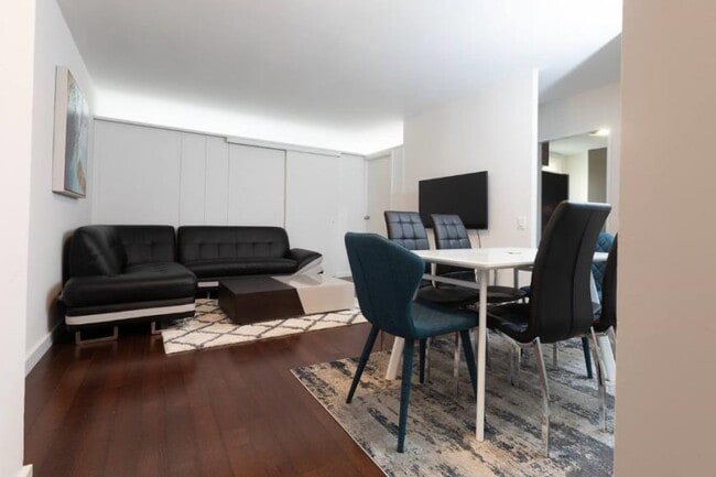 Building Photo - 2 bedroom in NEW YORK NY 10010