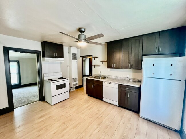 Foto del edificio - 1809 S 14th St