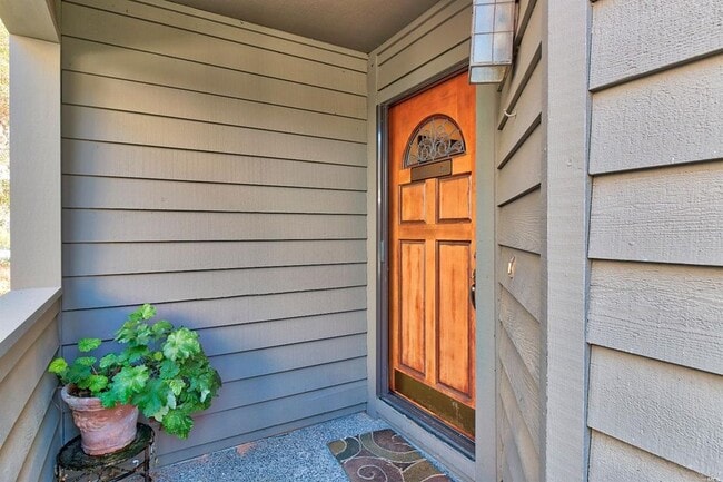Building Photo - 1867 Carignan Way
