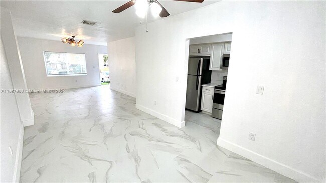 Building Photo - 445 NW 84th Terrace