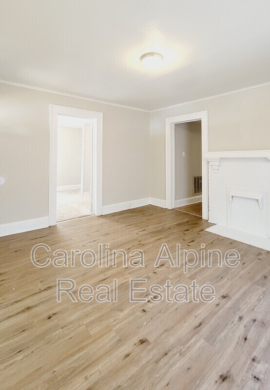 Building Photo - 208 Chestnut St