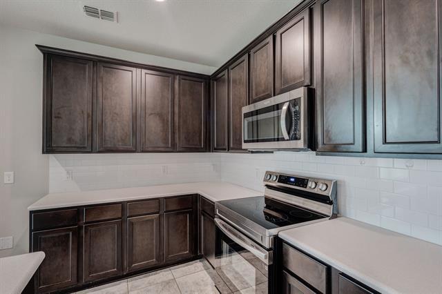 Foto del edificio - 5529 Las Lomas Ln