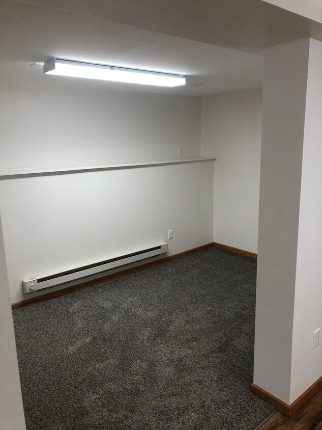 Building Photo - 414A-414C 3rd Ave S