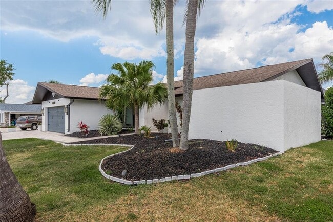 Building Photo - 5811 Dory Way