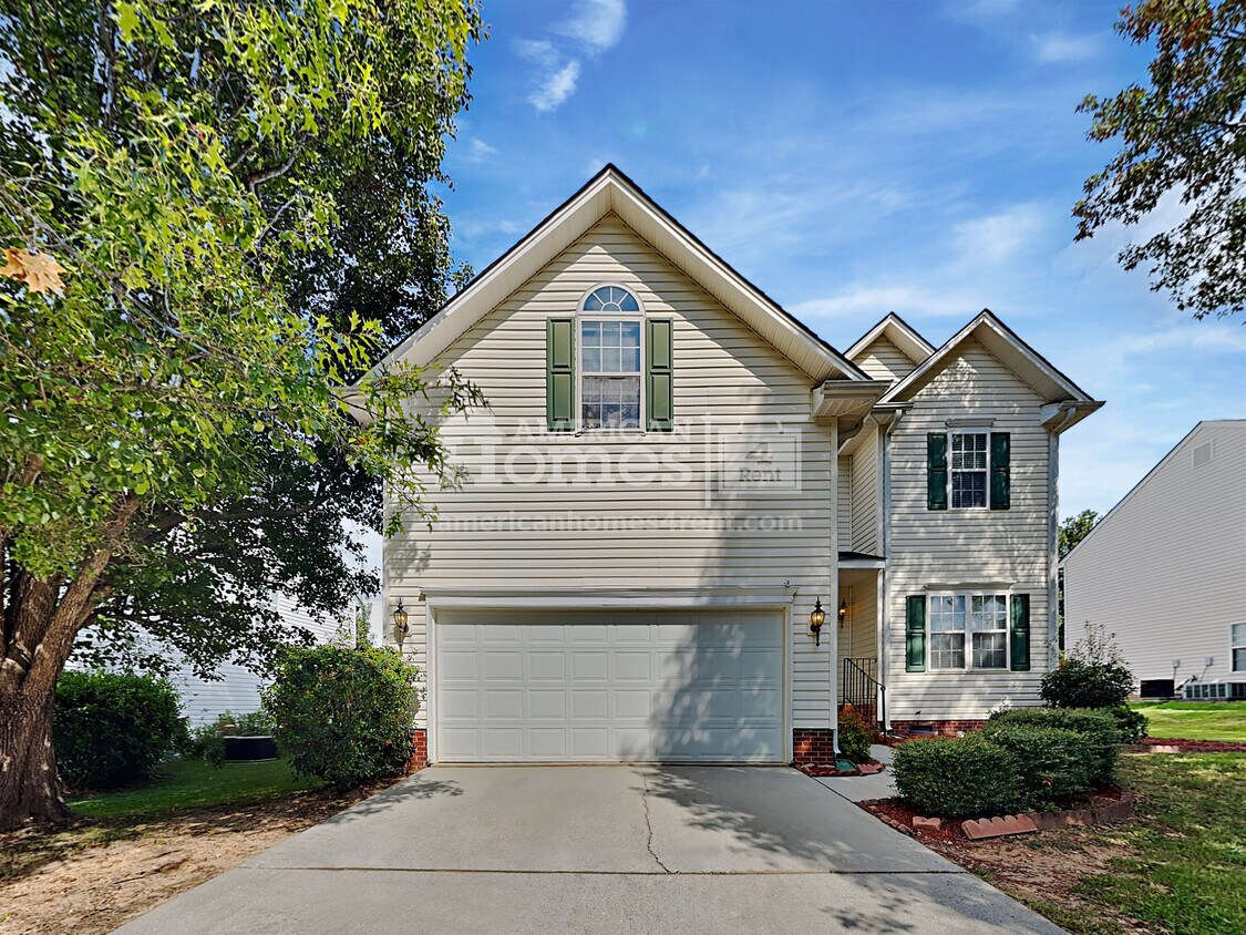 18 North Orchard Farm Avenue House Rental in Simpsonville, SC