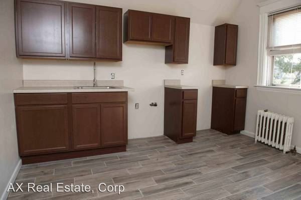 Building Photo - 352 Union Ave