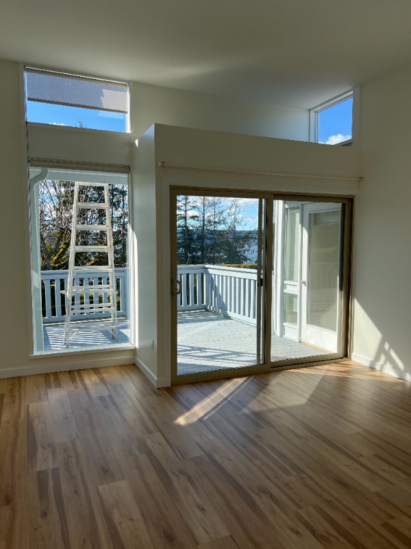 Building Photo - 611 5th St