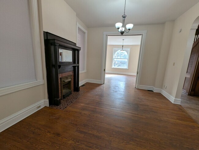 Building Photo - 3129 Shenandoah Ave