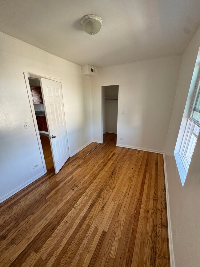 Foto del edificio - 4251 W Haddon Ave