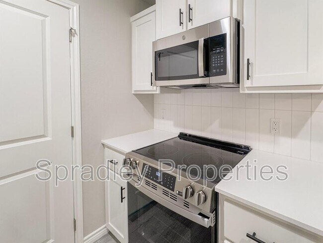 Foto del edificio - 216 Melissa St