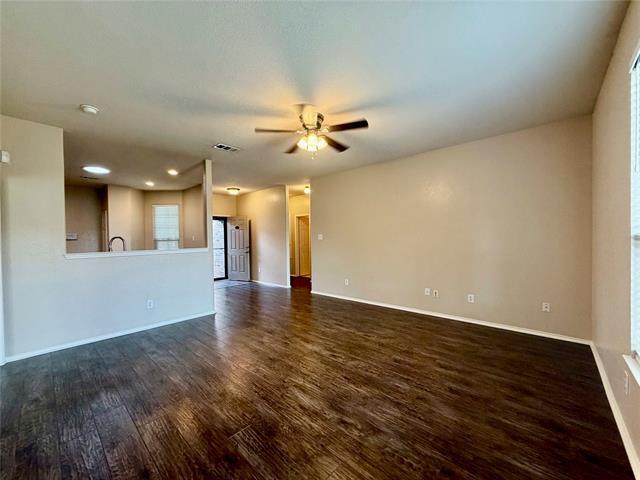 Foto del edificio - 5817 Deck House Rd