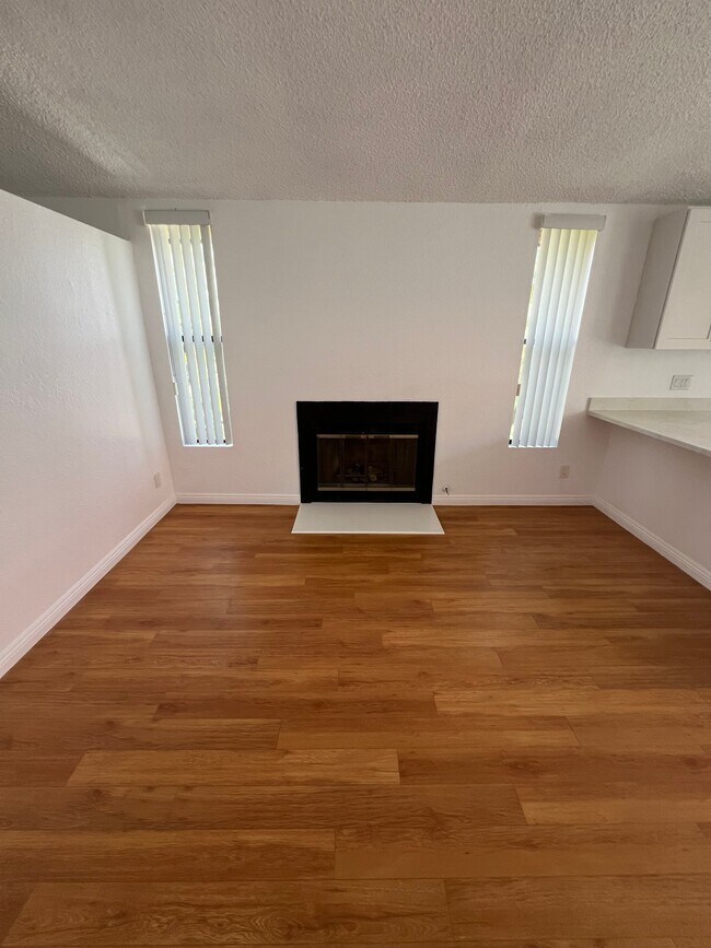Building Photo - 10234 Tujunga Canyon Blvd