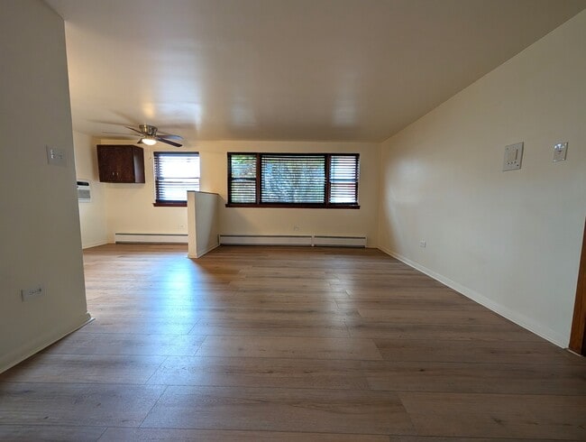 Building Photo - 4343 W 63rd St