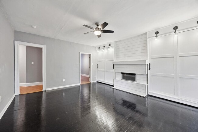 Building Photo - 5235 Wissahickon Ave