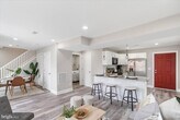 Foto principal - 127 Oak St