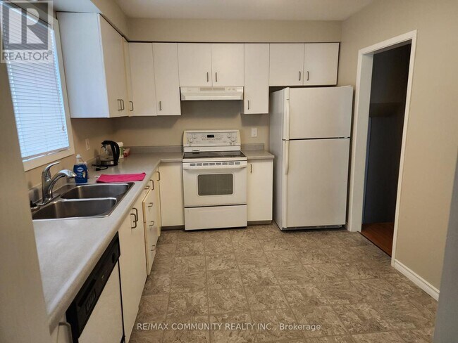 Photo du bâtiment - 612 Dundee Ave