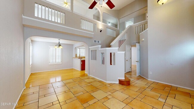 Building Photo - 12528 Sun Empress Dr