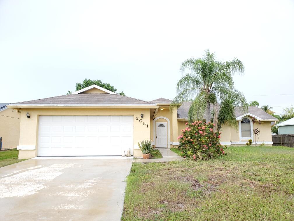 Foto principal - 2081 SE Stonecrop St