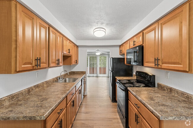 Interior Photo - Monroeville Apartments at Deauville Park