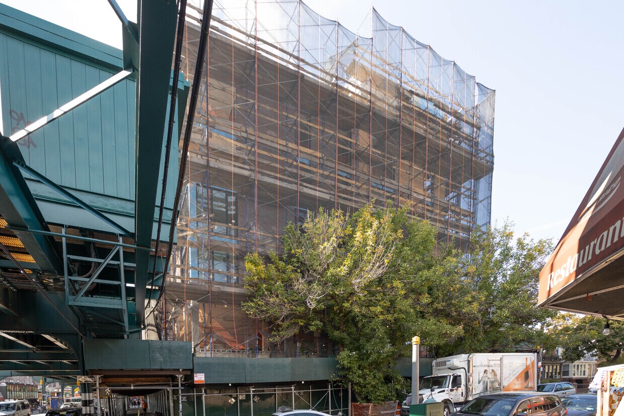 9109 Roosevelt Ave, Jackson Heights, NY 11372 Apartments 9109